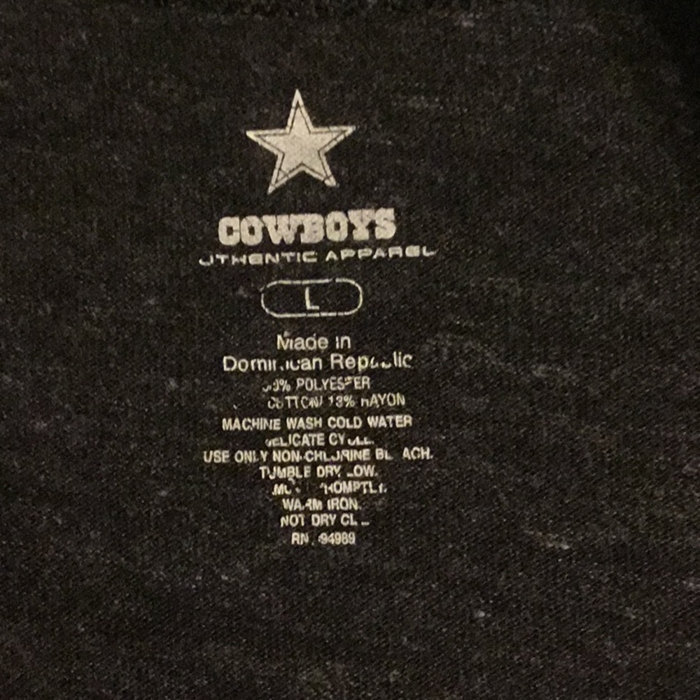Women’s Dallas Cowboys Long Sleeve Shirt - Picture 2 of 2